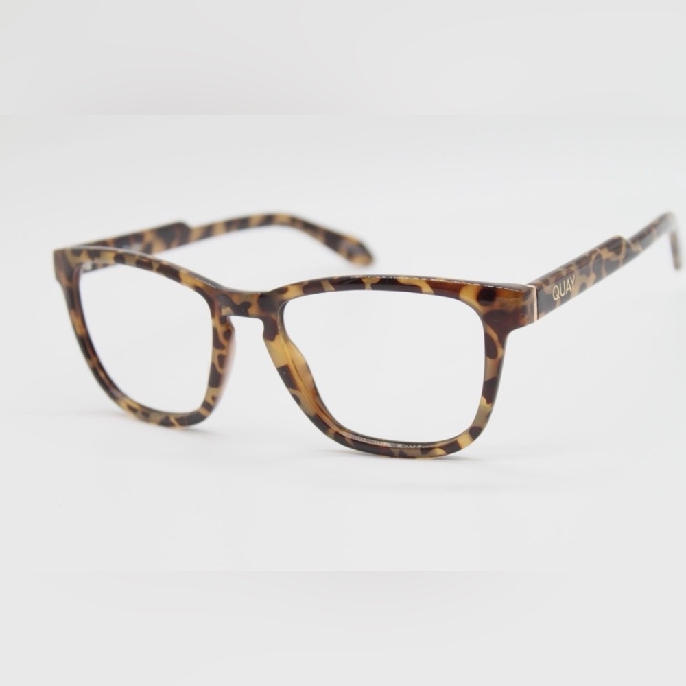 Tortoise Quay Hardwire 126